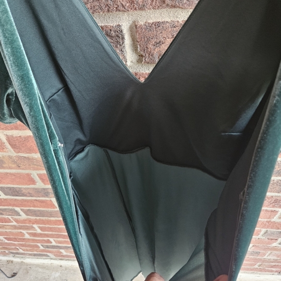 Birdy Grey Women's Size Large Emerald Velvet Hannah Dress - Picture 6 of 10